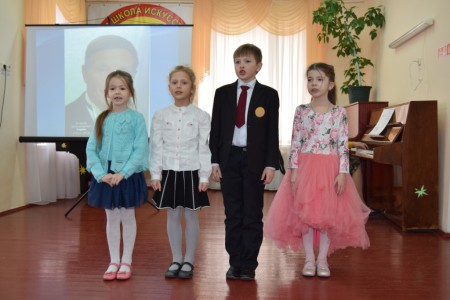 Вокальный ансамбль "Кнопочки". Руководитель - Маханько Наталья Петровна